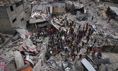  Israeli attacks on southern Gaza kill at least 40 people